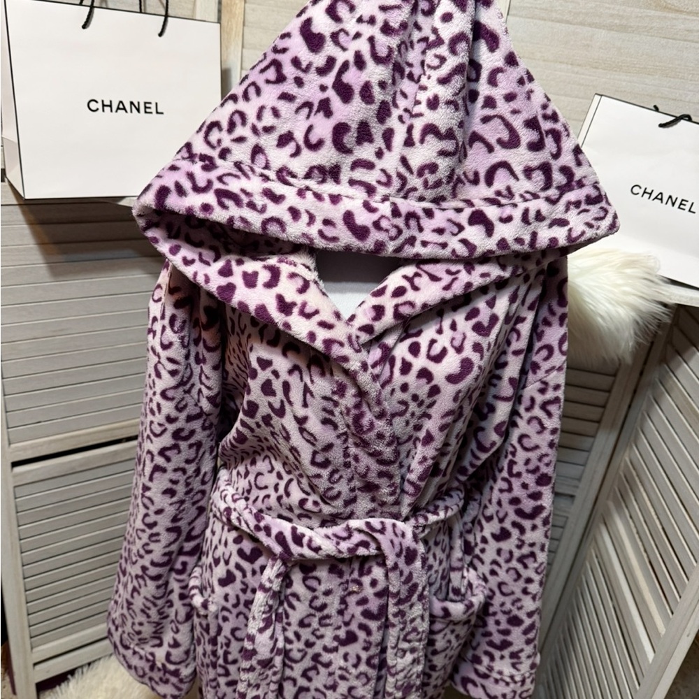 Alexander Del Rossa•1X/2X•Leopard Print Plush Hooded Robe - Picture 1 of 12